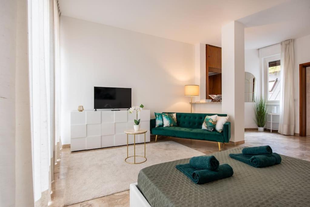 Vicino Milano, E Mxp Apartment Busto Arsizio
