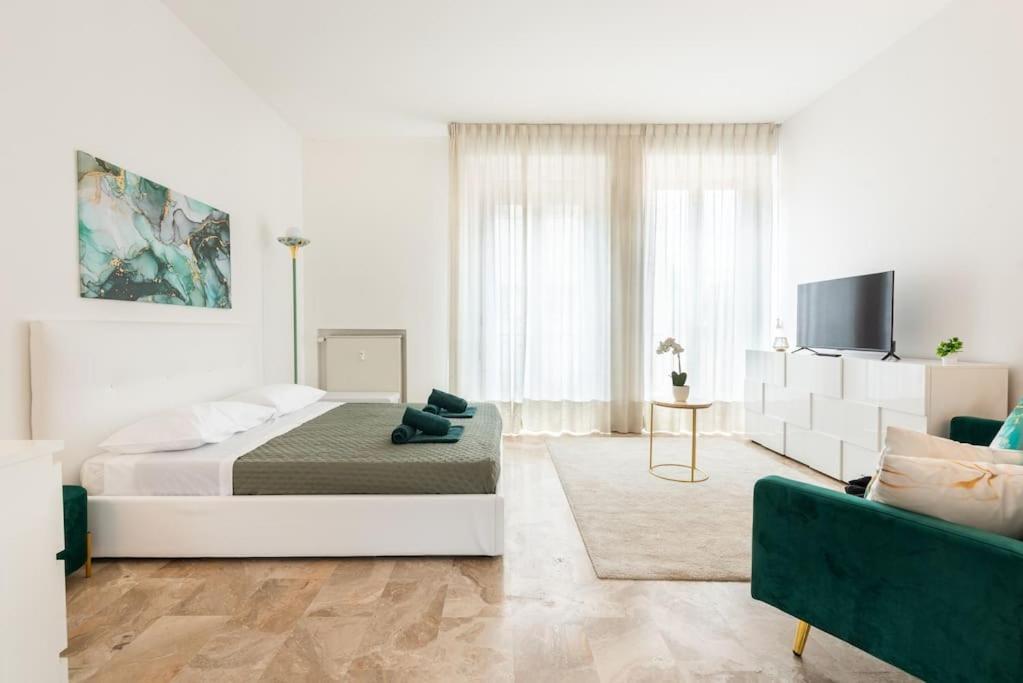 Vicino Milano, E Mxp